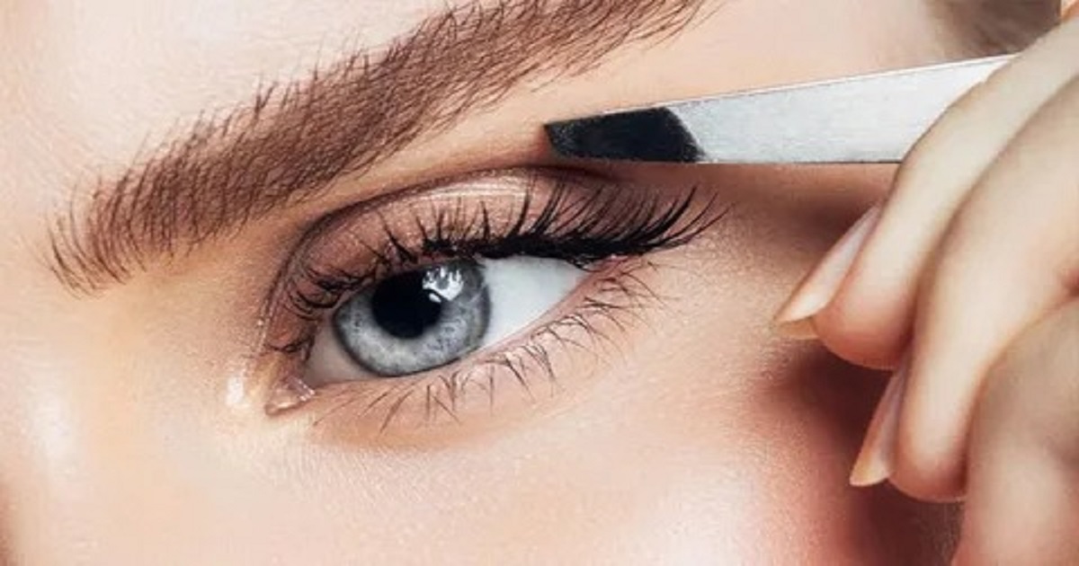 How to Source Eyelashes Tweezers Supplier in UK for Your Business