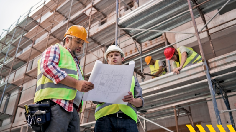How much does a construction superintendent make?