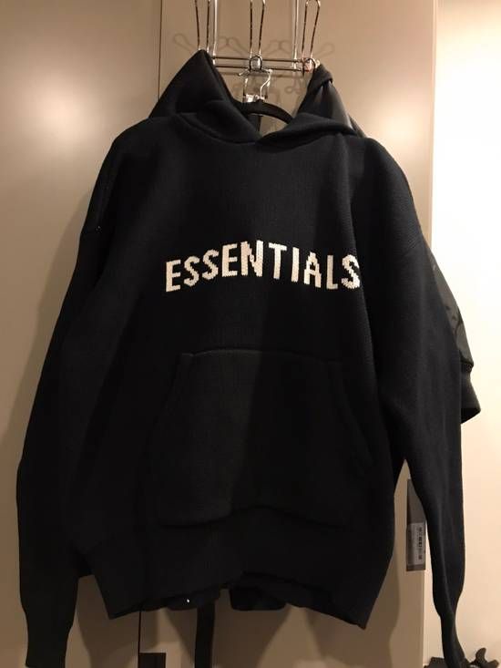 Why Essentials Hoodies Bridge the Gap Between Old and New